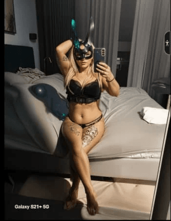 AleXXXandra